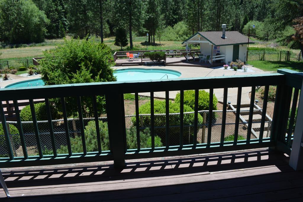 Pioneer Inn & Suites Volcano Eksteriør billede