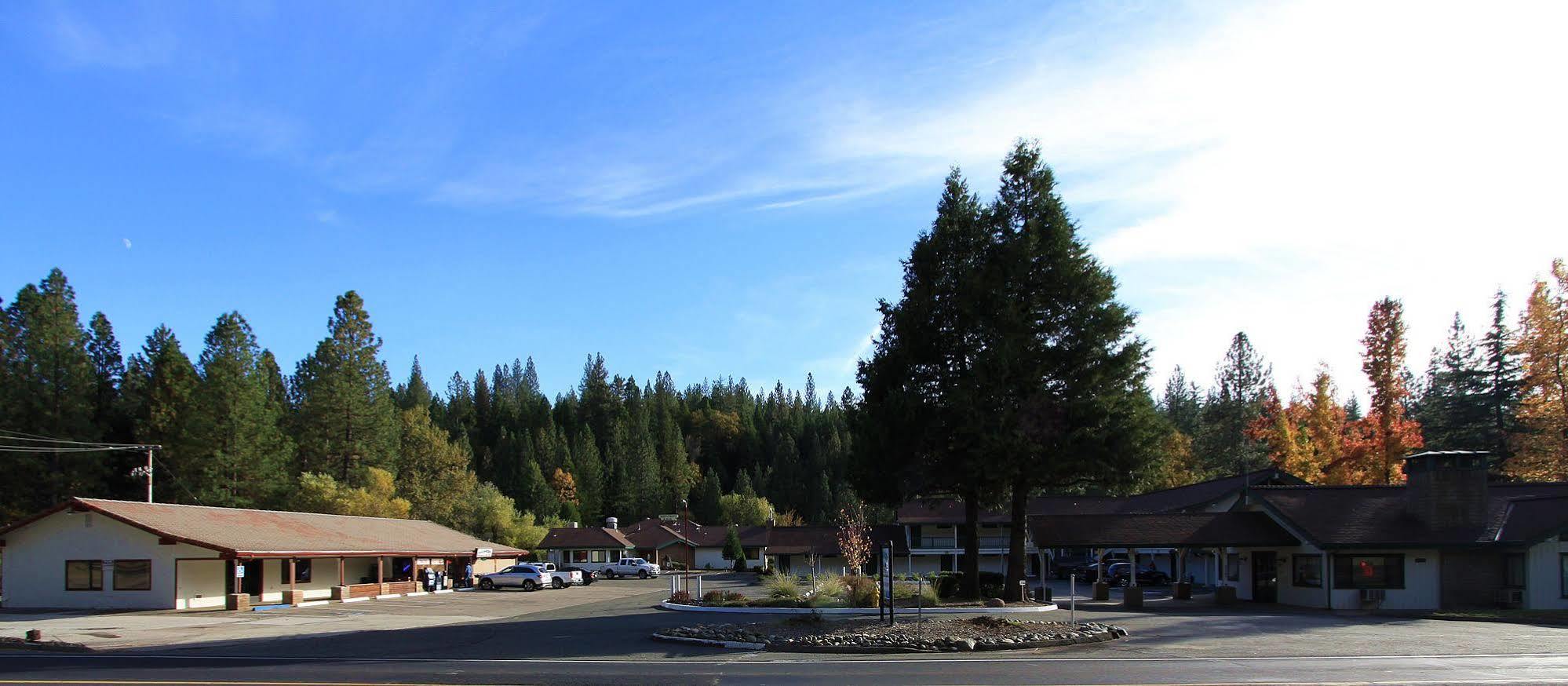 Pioneer Inn & Suites Volcano Eksteriør billede